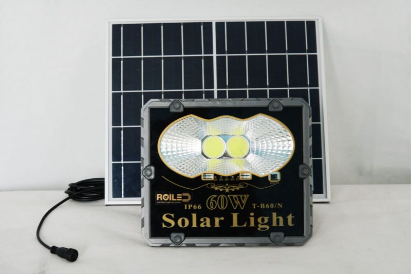 Đèn năng lượng mặt trời 60W đèn pha Roiled cao cấp PC-60W
