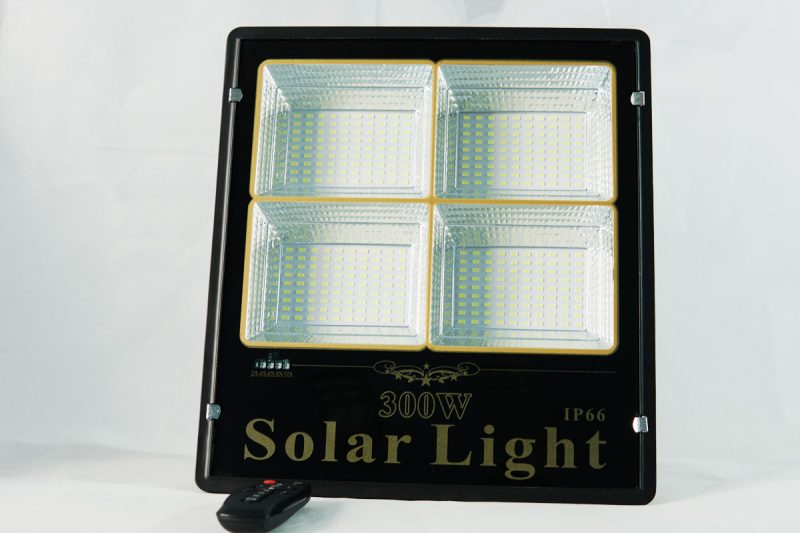 Đèn năng lượng mặt trời 300W đèn pha siêu sáng Roiled RP4-300W