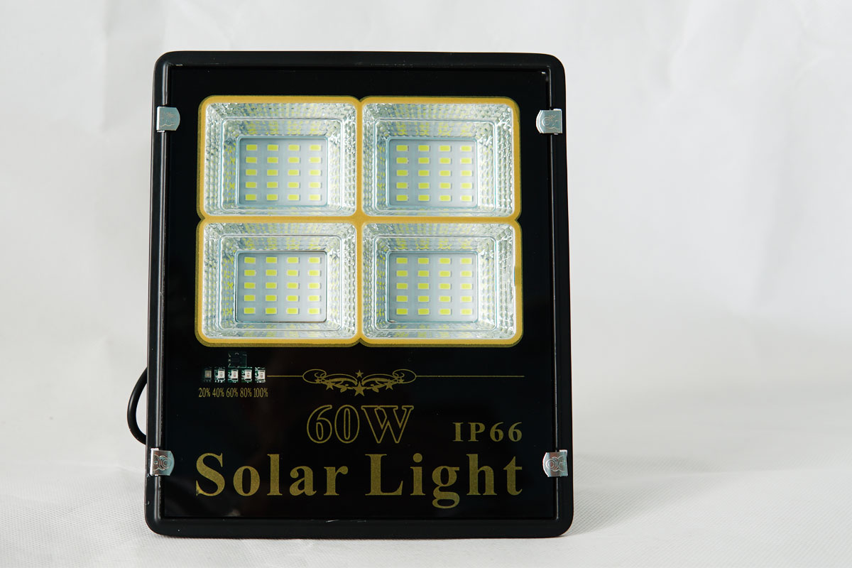 Đèn năng lượng mặt trời 60W đèn pha Roiled siêu sáng RP4-60W